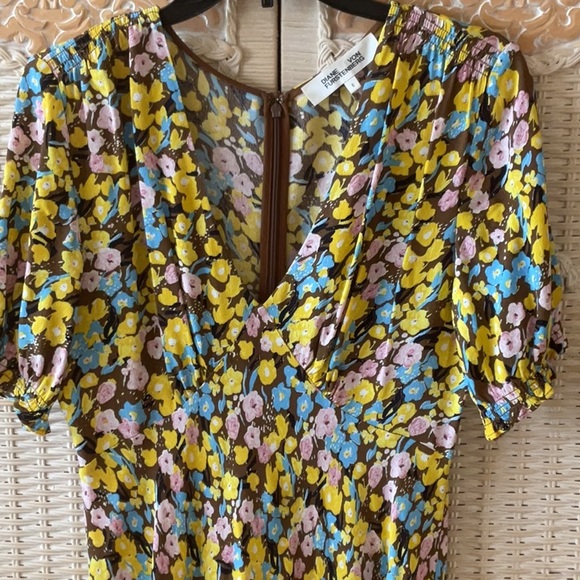 Gorgeous Diane Von Furstenberg Dress 👗💛🤎💜 - Picture 7 of 13